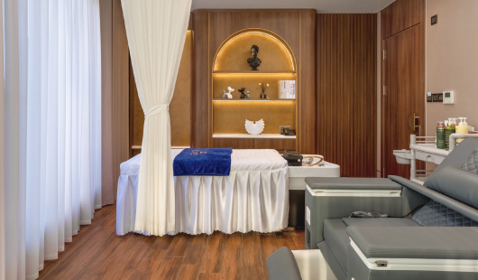 Spa room with Massage Chairs Spa room with Massage Chairs