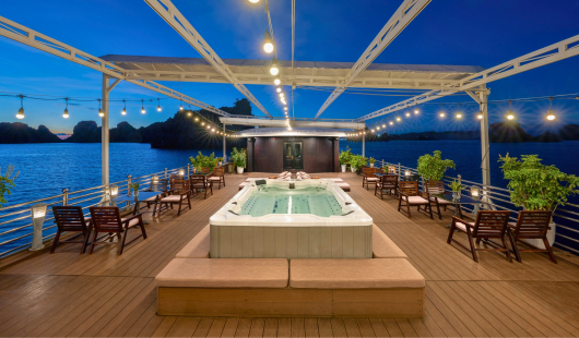 Airy Sundeck With Stunning View
