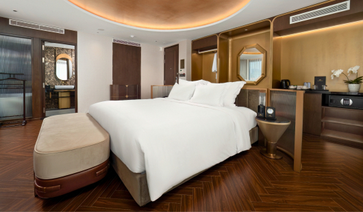 Captain Suite