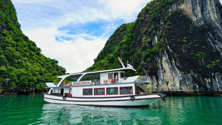 Wonder Bay Day Cruise