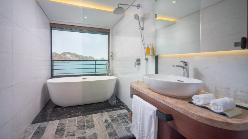 Jacuzzi Tub