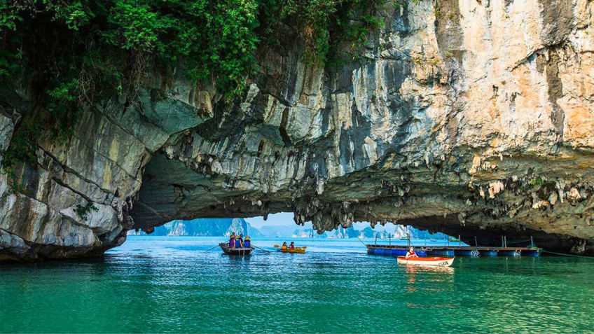 Travel to Vung Vieng Village