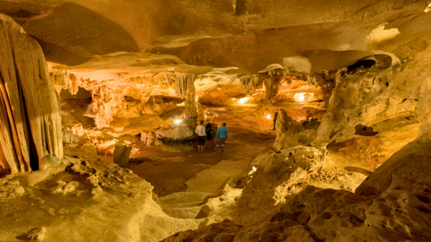 Stunning Thien Canh Son Cave
