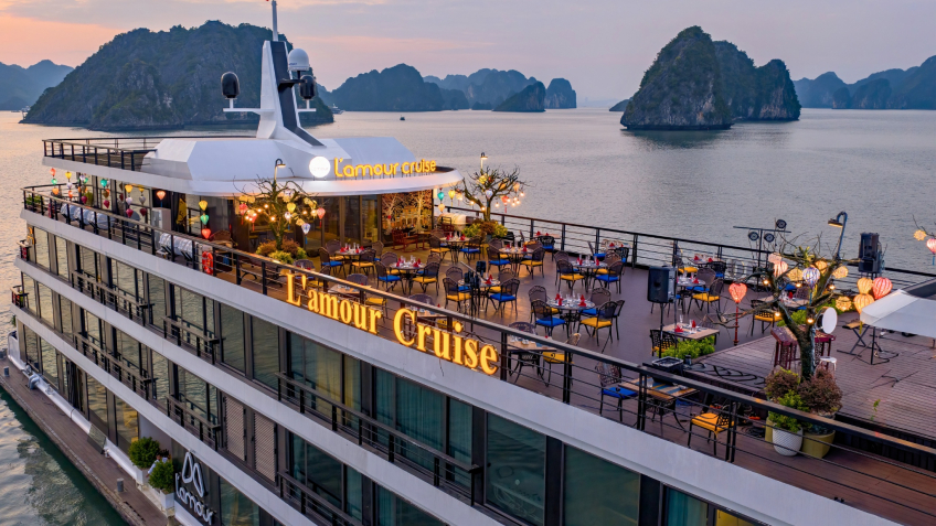 Chill out on the Airy sundeck