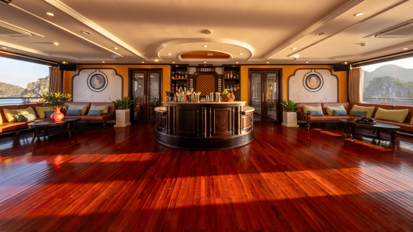 Elegant Styling of Ginger Lounge