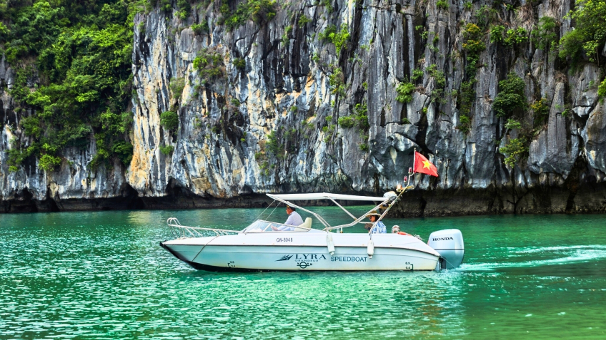 VIP Private Speedboat