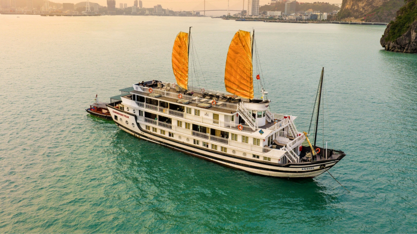 Garden Bay Peak Cruise