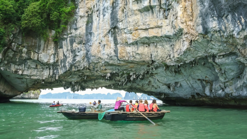 Explore on a rowing boat
