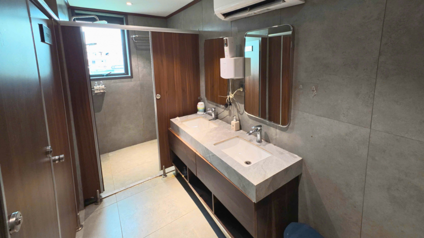 Broad Restroom