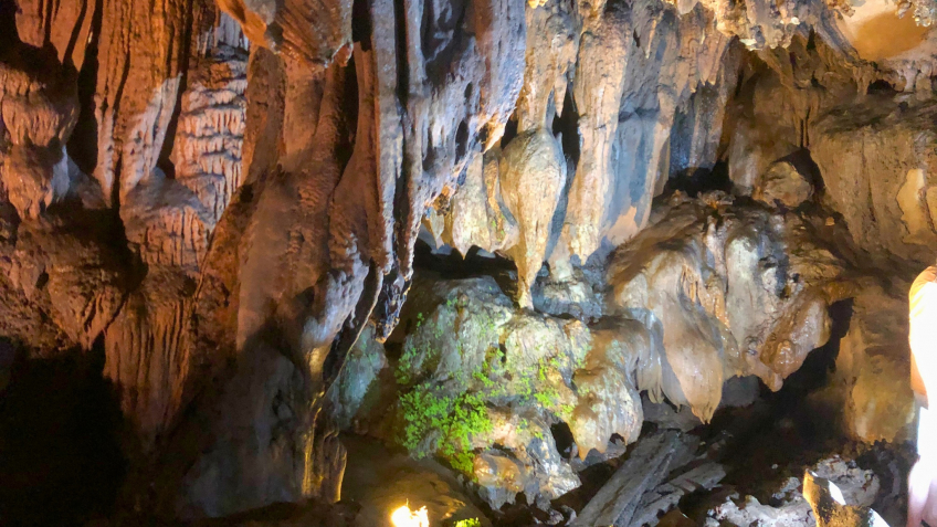 Gorgeous Sung Sot Cave