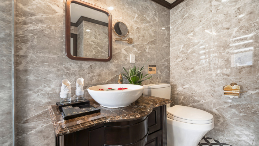 Bathrom inside