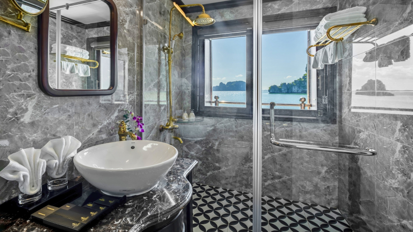 Modern Bathroom