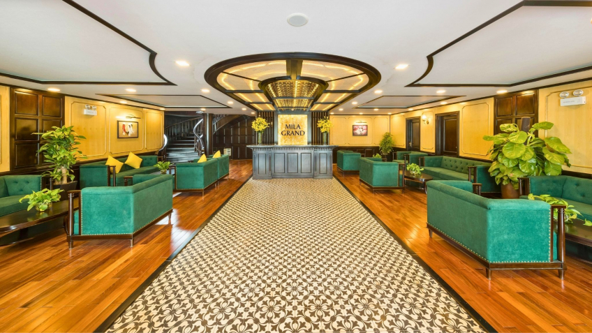 Broad Reception Lounge