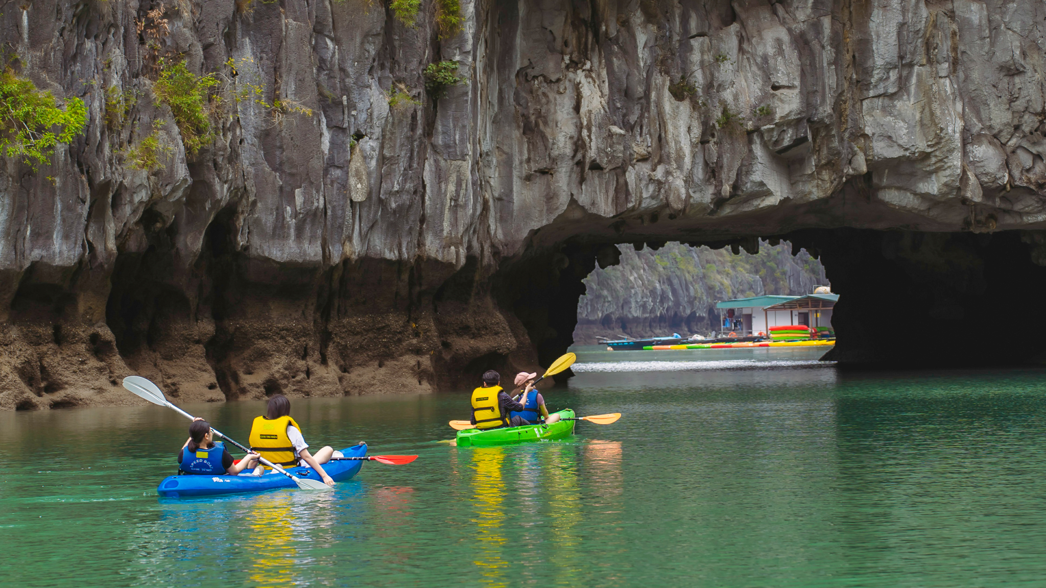 Kayak to Luon Cave