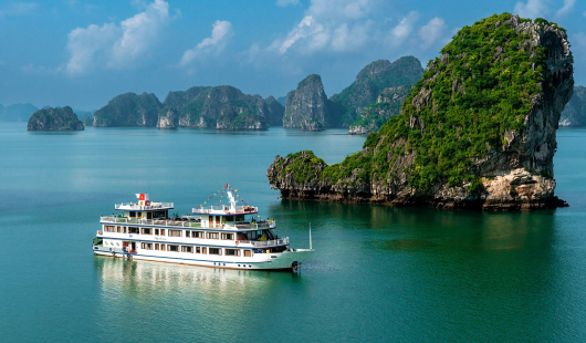 Swan Cruise Halong Bay 2 days 1 night Halong Bay