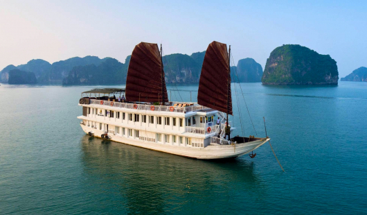 Garden Bay Legend Cruise 2 days 1 night Halong Bay